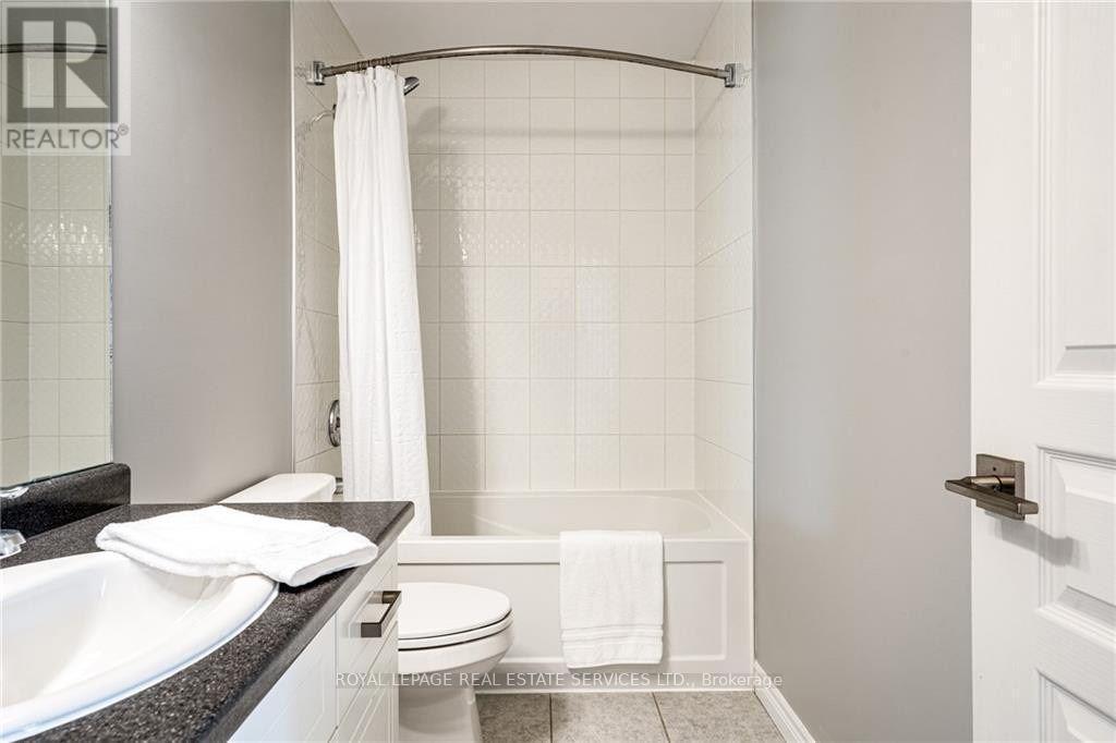












47 - 201 WESTBANK TRAIL

,
Hamilton,




Ontario
L8J0H4

