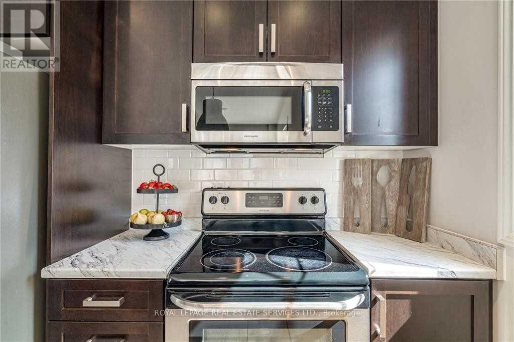 












47 - 201 WESTBANK TRAIL

,
Hamilton,




Ontario
L8J0H4

