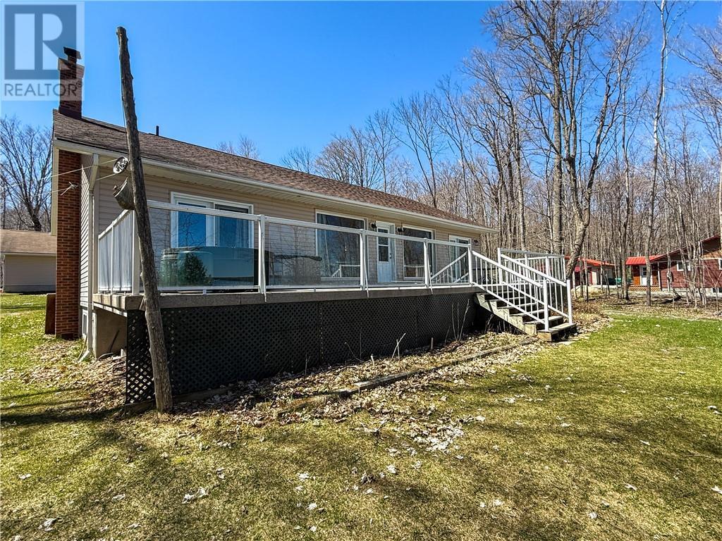 












80 Pauls Point Road

,
Mindemoya, Manitoulin Island,




Ontario
P0P1S0

