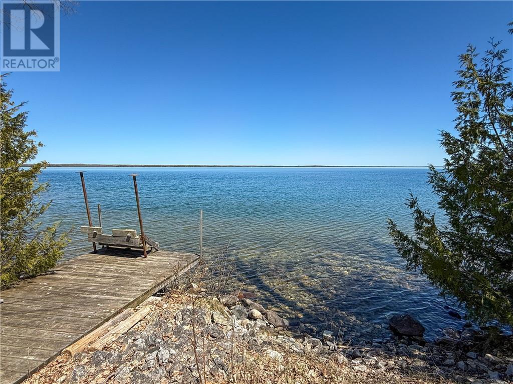 












80 Pauls Point Road

,
Mindemoya, Manitoulin Island,




Ontario
P0P1S0

