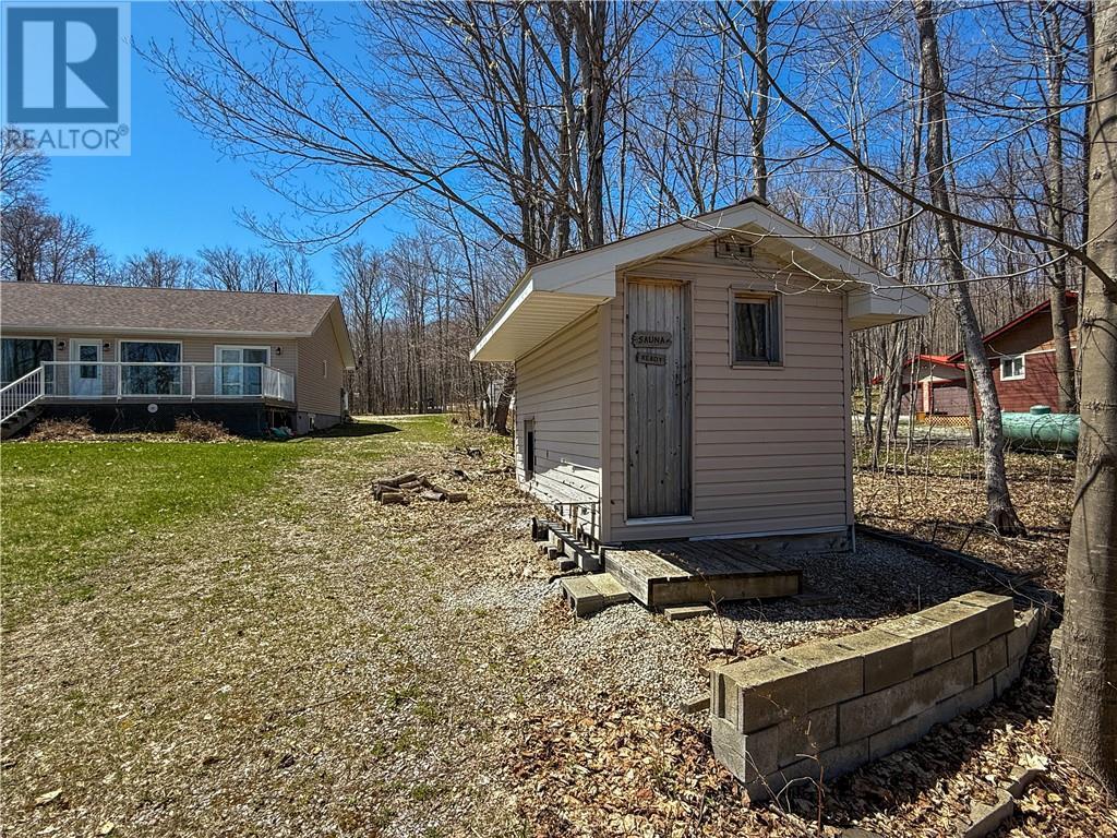 












80 Pauls Point Road

,
Mindemoya, Manitoulin Island,




Ontario
P0P1S0

