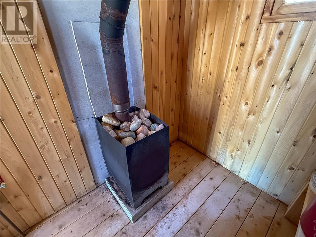 












80 Pauls Point Road

,
Mindemoya, Manitoulin Island,




Ontario
P0P1S0

