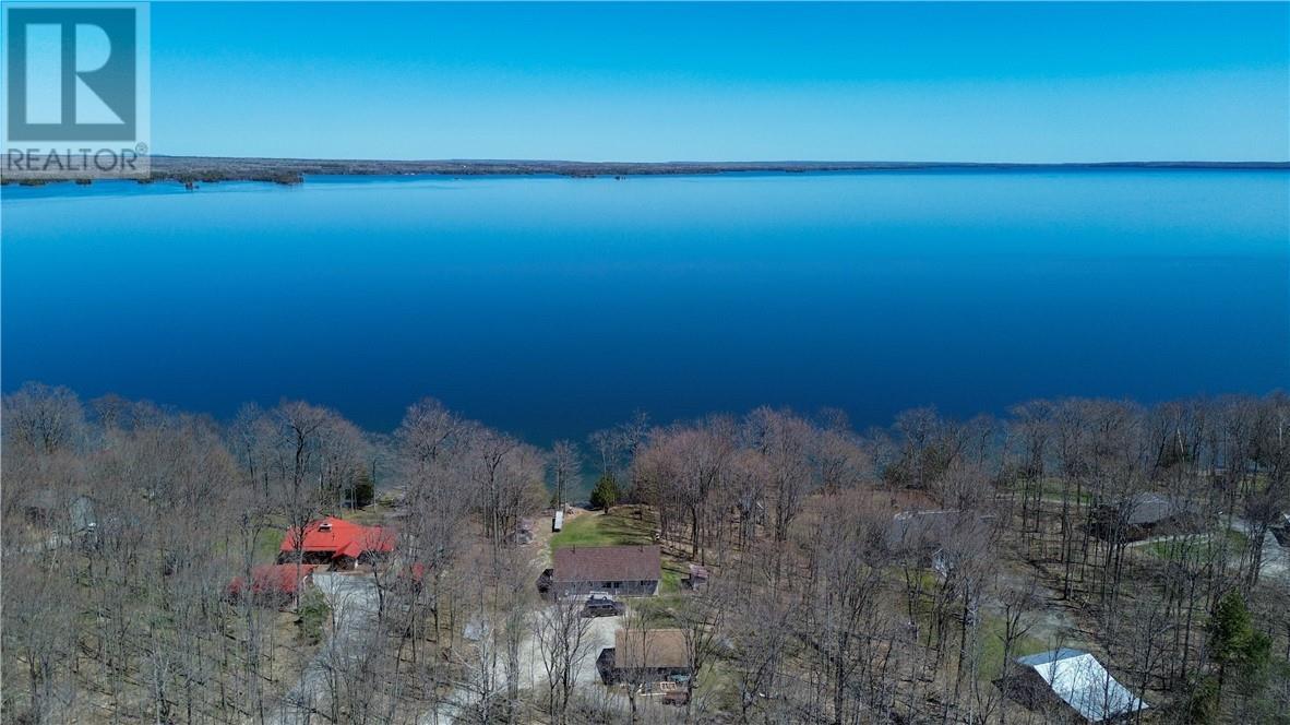 












80 Pauls Point Road

,
Mindemoya, Manitoulin Island,




Ontario
P0P1S0


