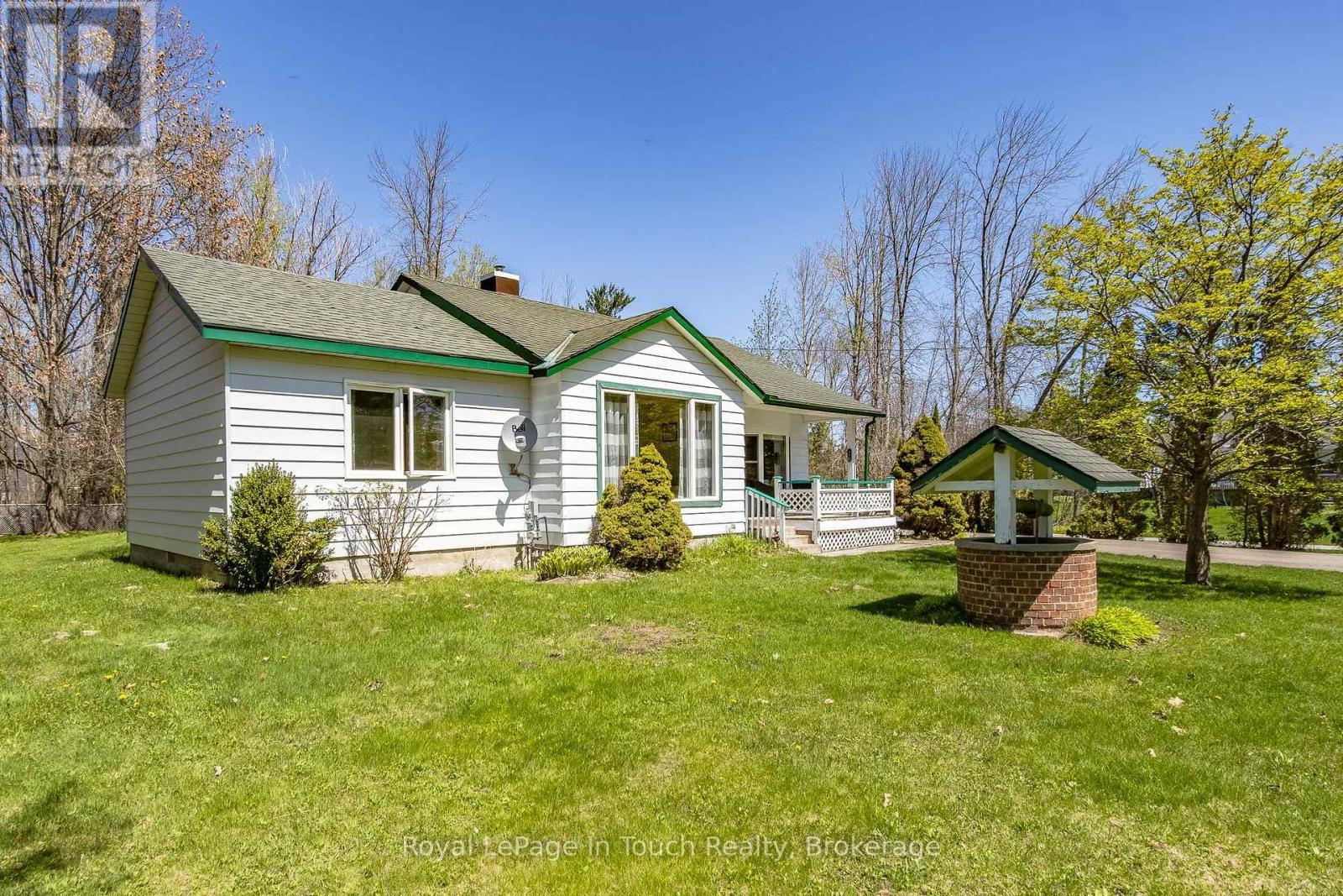 












6 DAVIS DRIVE

,
Tay,




Ontario
L0K2A0

