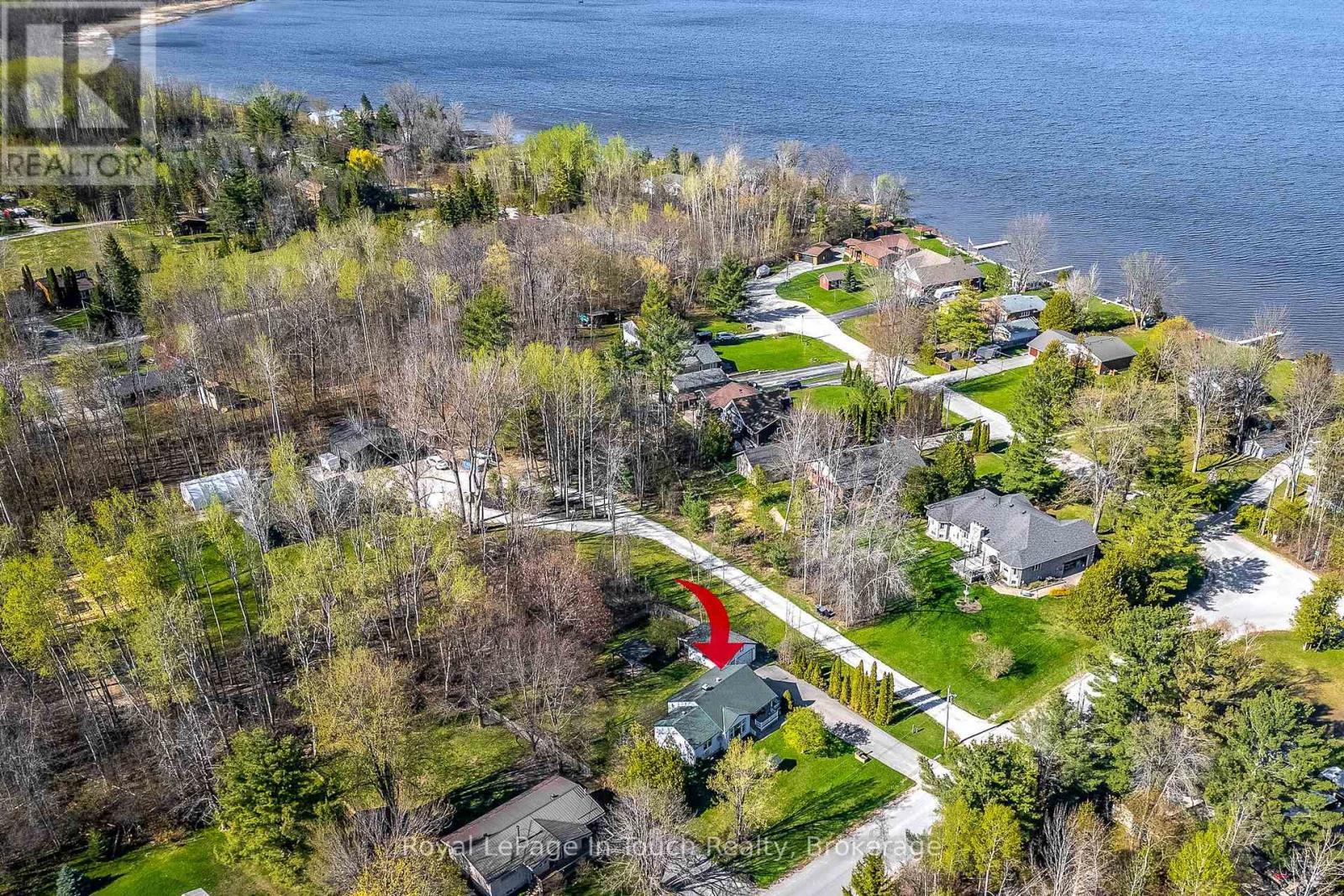 












6 DAVIS DRIVE

,
Tay,




Ontario
L0K2A0

