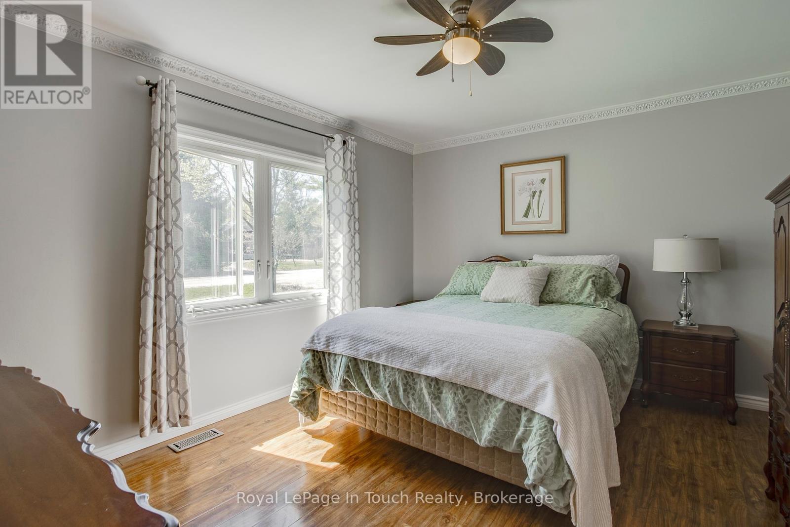 












6 DAVIS DRIVE

,
Tay,




Ontario
L0K2A0

