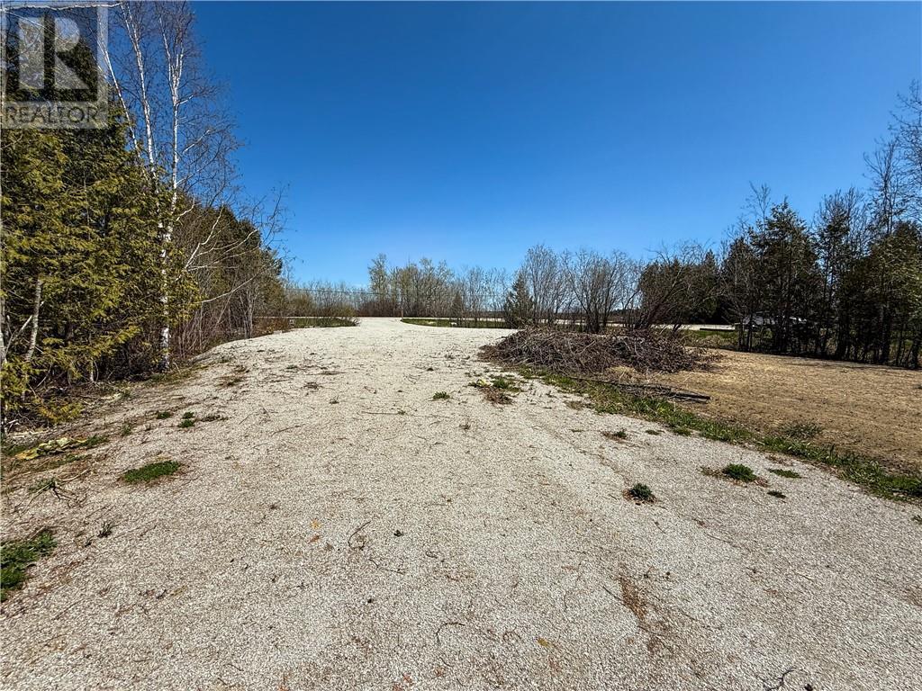 












N/A Highway 551

,
Providence Bay, Manitoulin Island,







Ontario
P0P1T0

