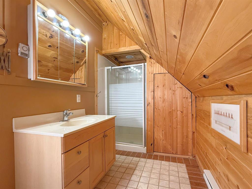 












67 Hilltop Crescent

,
Onanole,




Manitoba
R0J1N0

