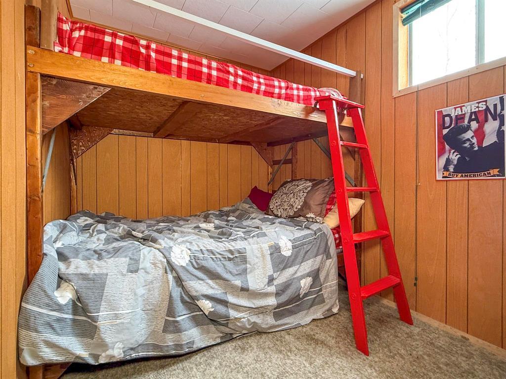 












67 Hilltop Crescent

,
Onanole,




Manitoba
R0J1N0

