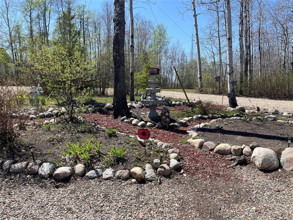 












67 Hilltop Crescent

,
Onanole,




Manitoba
R0J1N0

