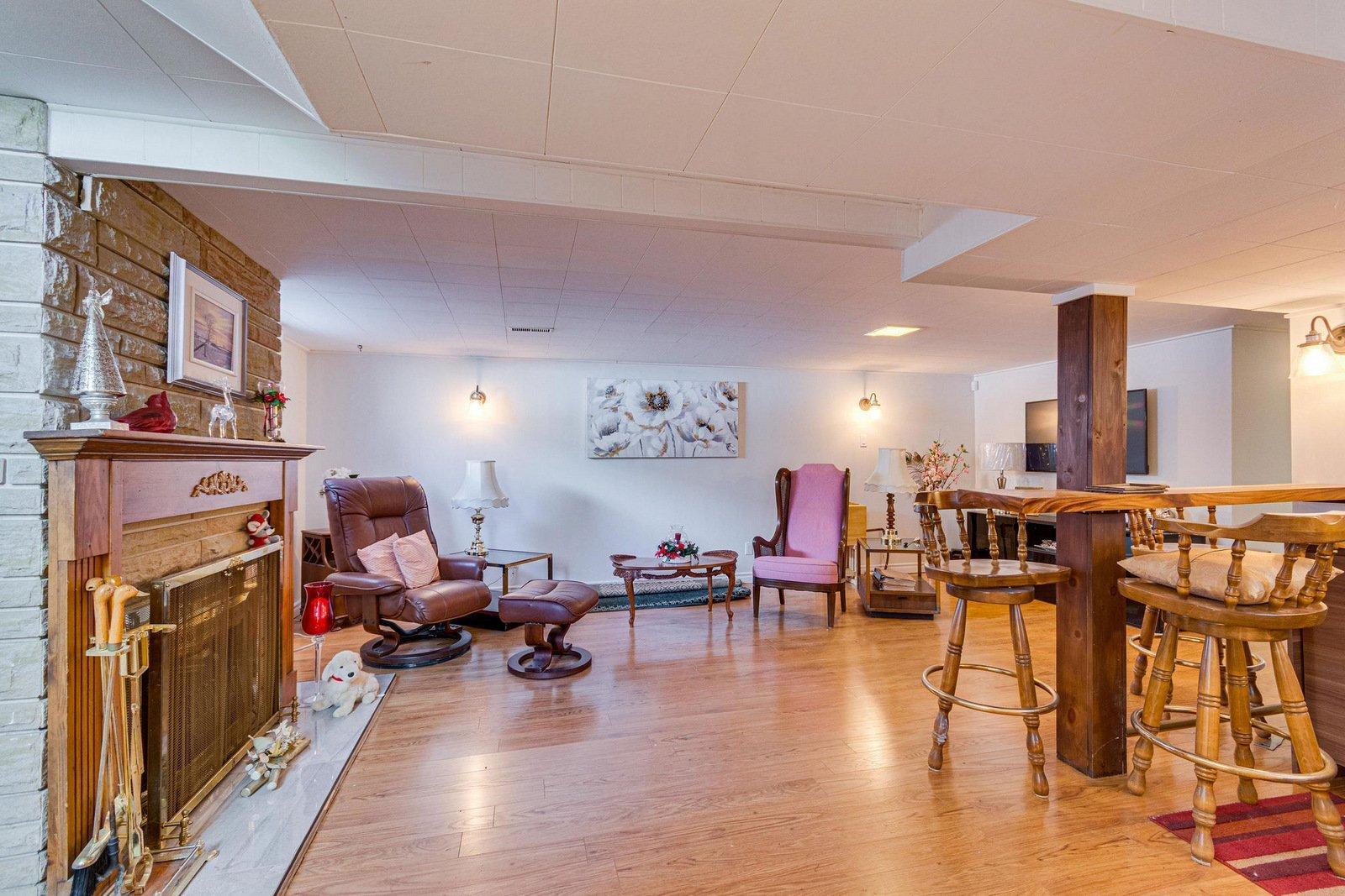 









60


Rue Cholette

,
Gatineau (Hull),




QC
J8Y1J8

