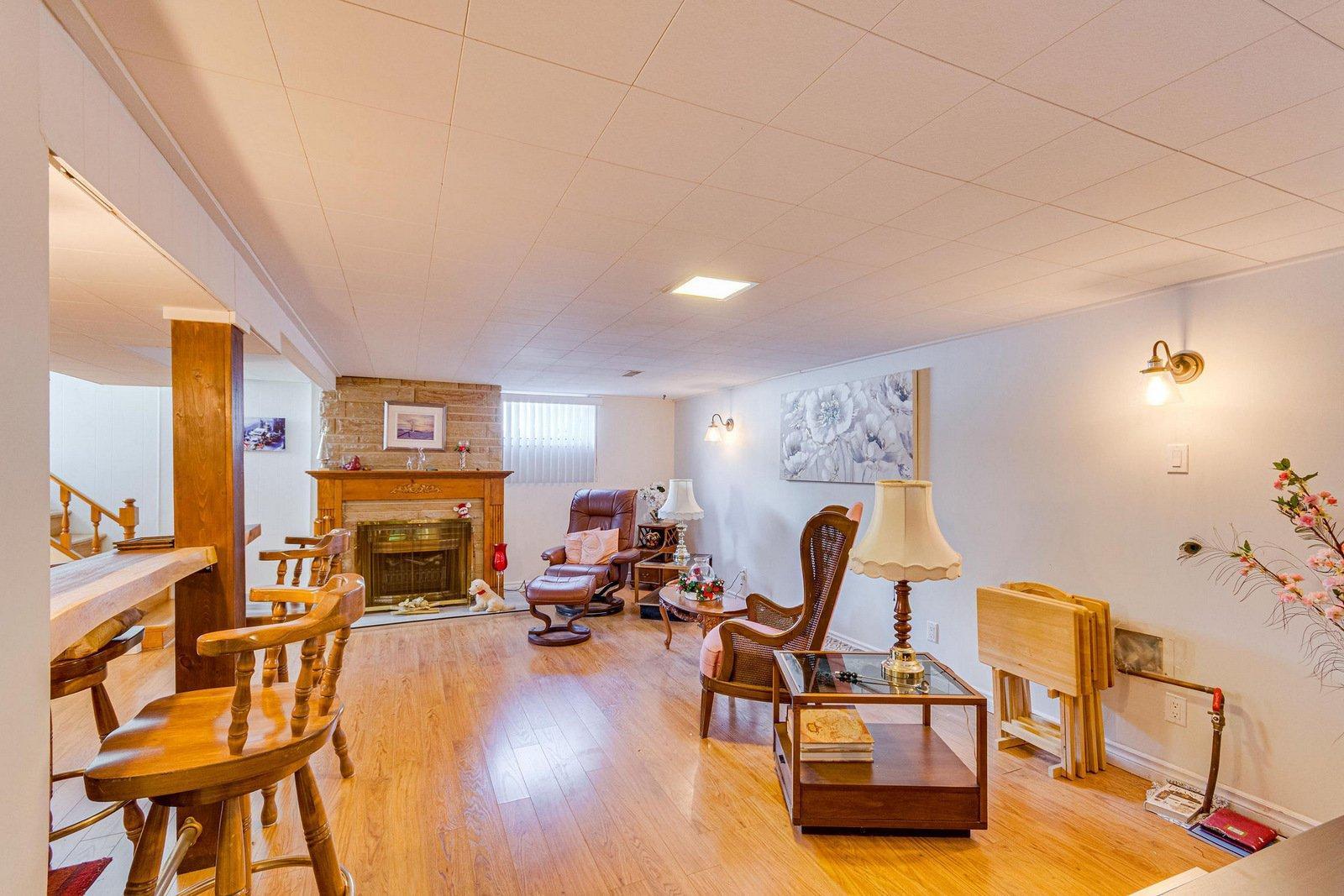 









60


Rue Cholette

,
Gatineau (Hull),




QC
J8Y1J8

