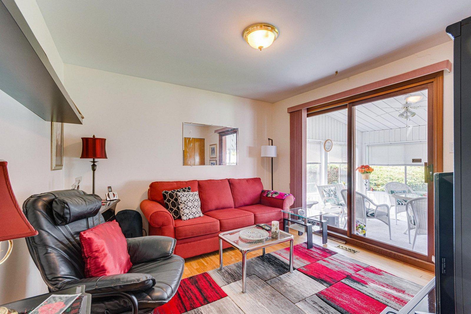 









60


Rue Cholette

,
Gatineau (Hull),




QC
J8Y1J8

