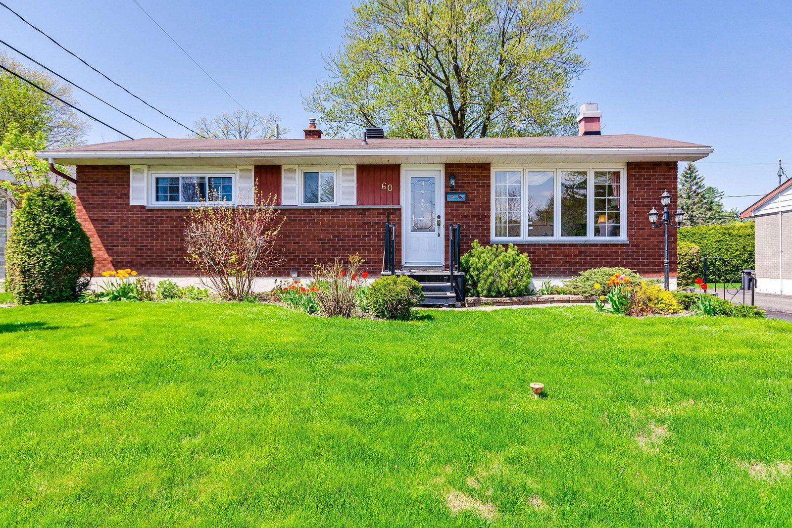 









60


Rue Cholette

,
Gatineau (Hull),




QC
J8Y1J8

