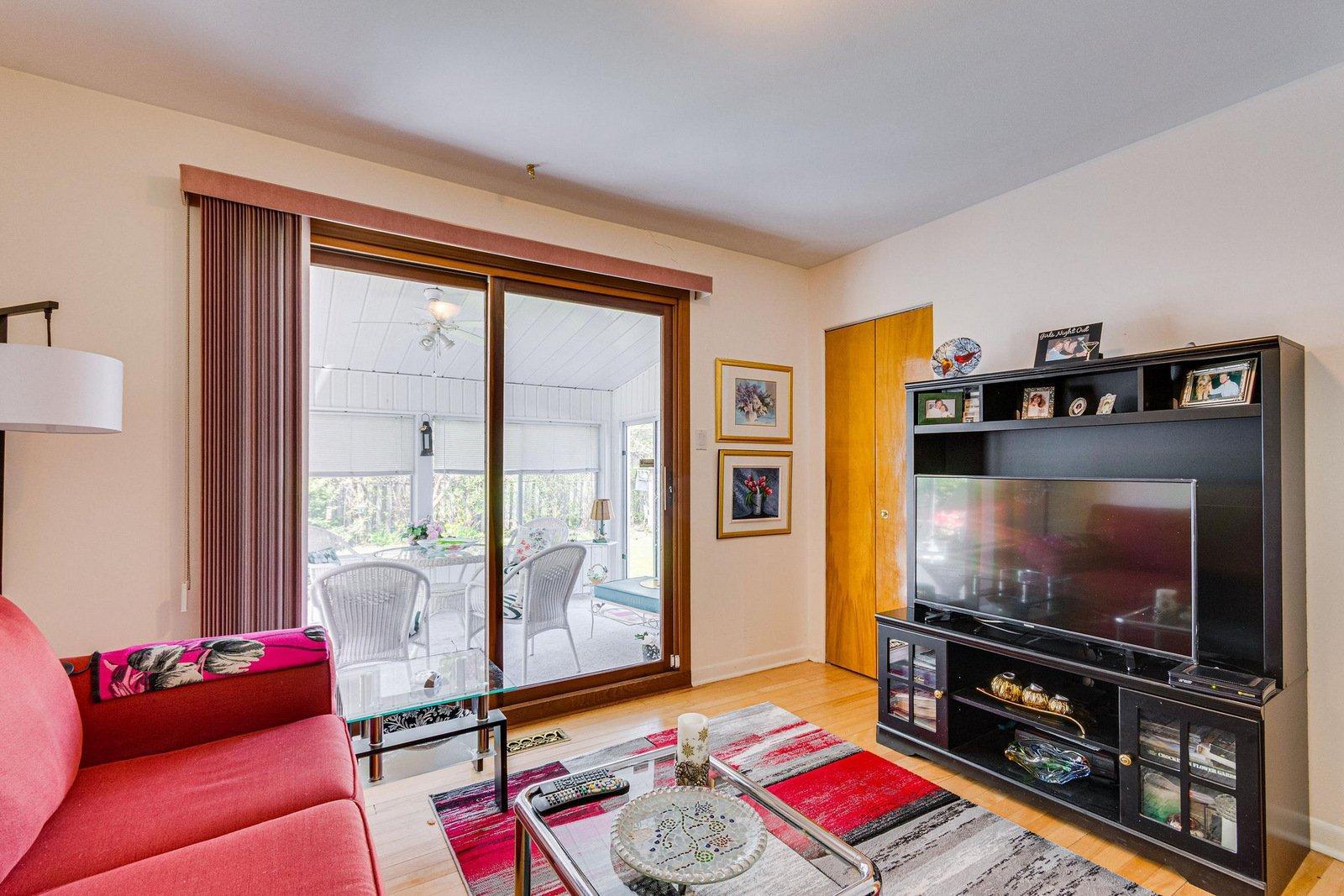









60


Rue Cholette

,
Gatineau (Hull),




QC
J8Y1J8


