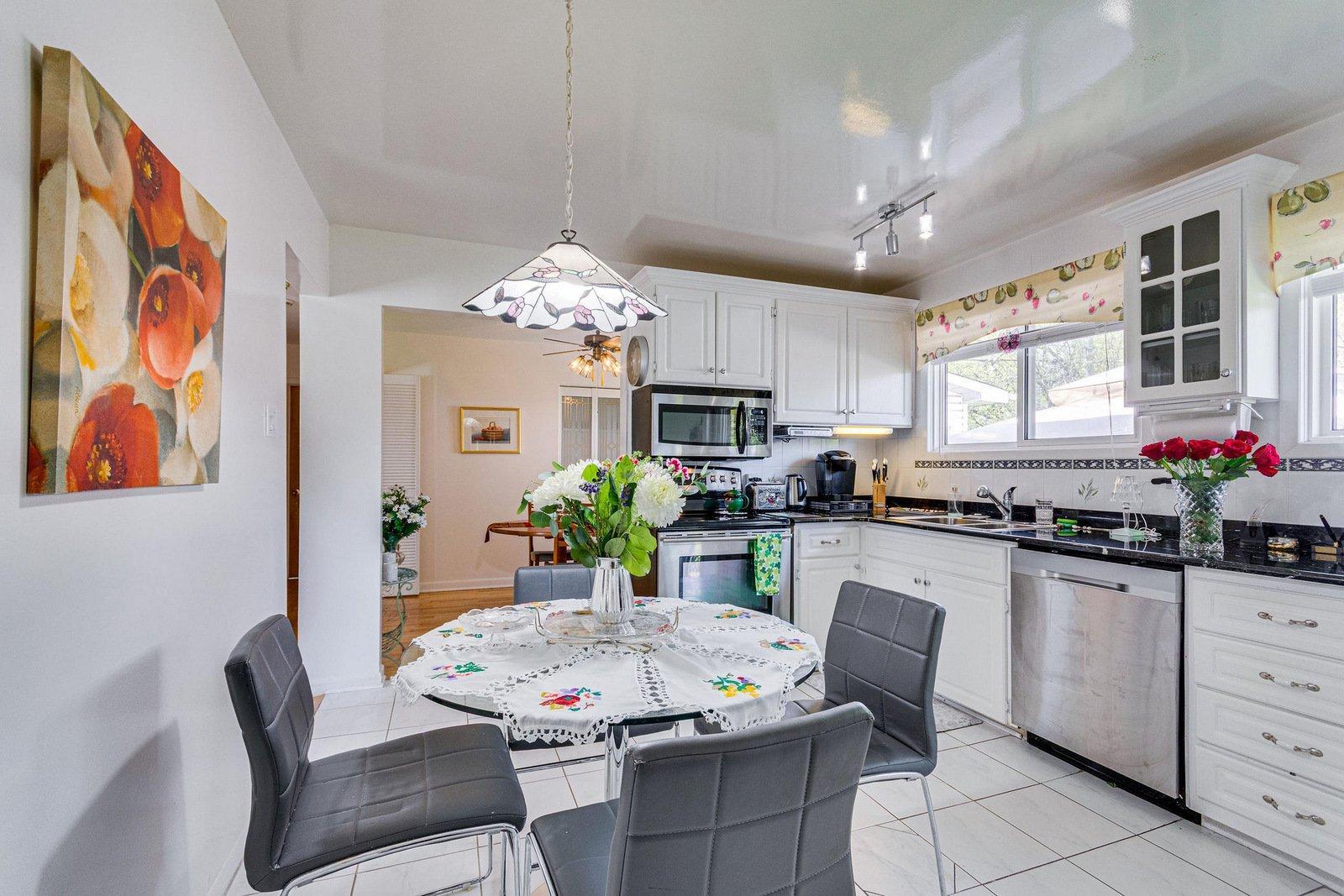 









60


Rue Cholette

,
Gatineau (Hull),




QC
J8Y1J8

