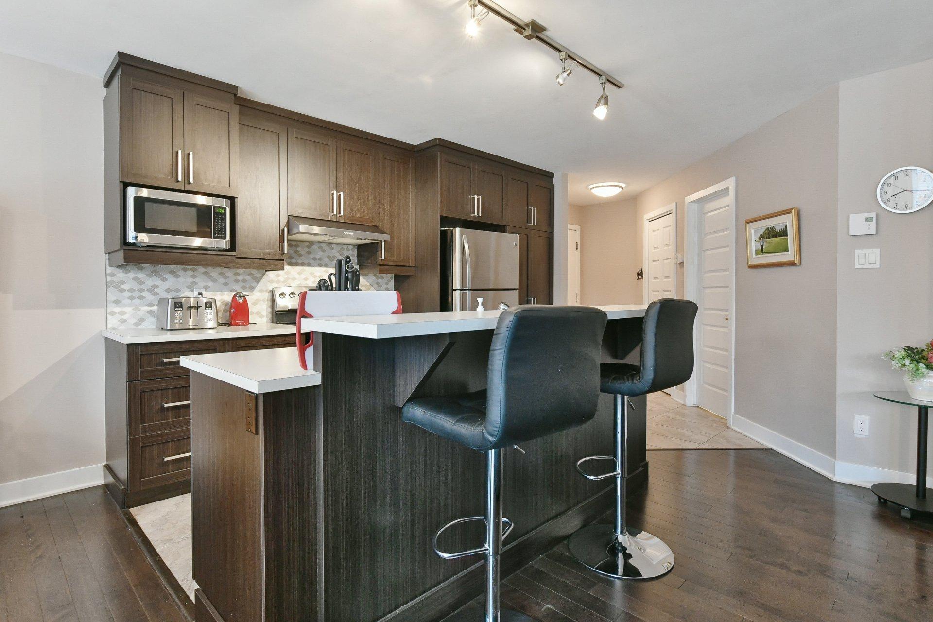 









260


Rue du Maçon

, 202,
Saint-Jérôme,




QC
J7Y0H4

