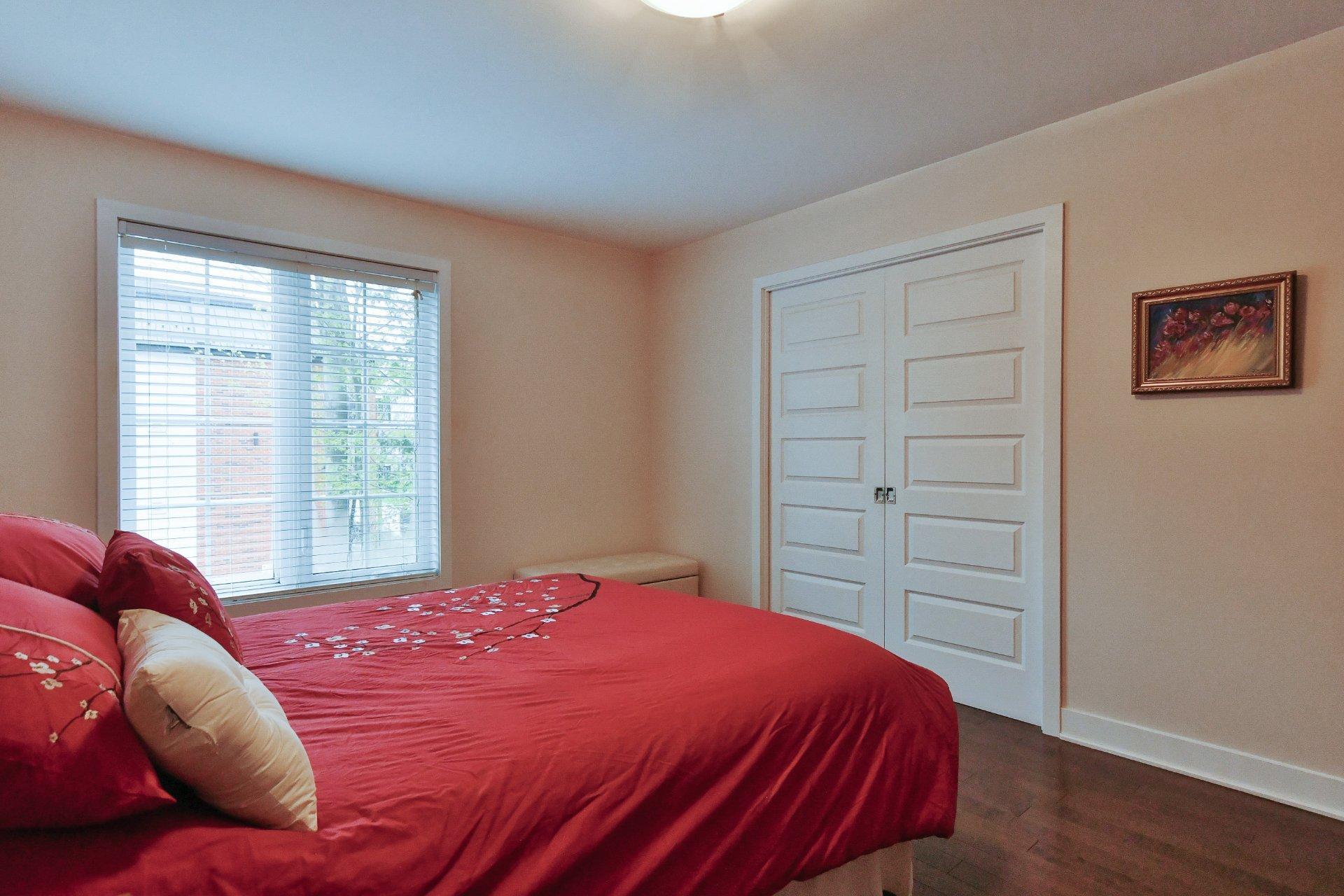 









260


Rue du Maçon

, 202,
Saint-Jérôme,




QC
J7Y0H4

