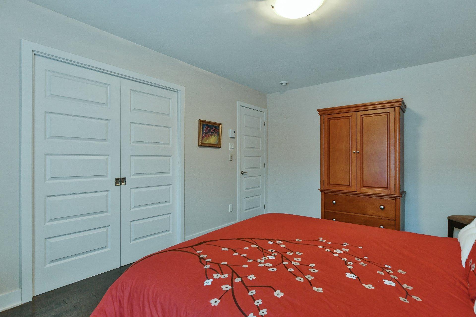









260


Rue du Maçon

, 202,
Saint-Jérôme,




QC
J7Y0H4

