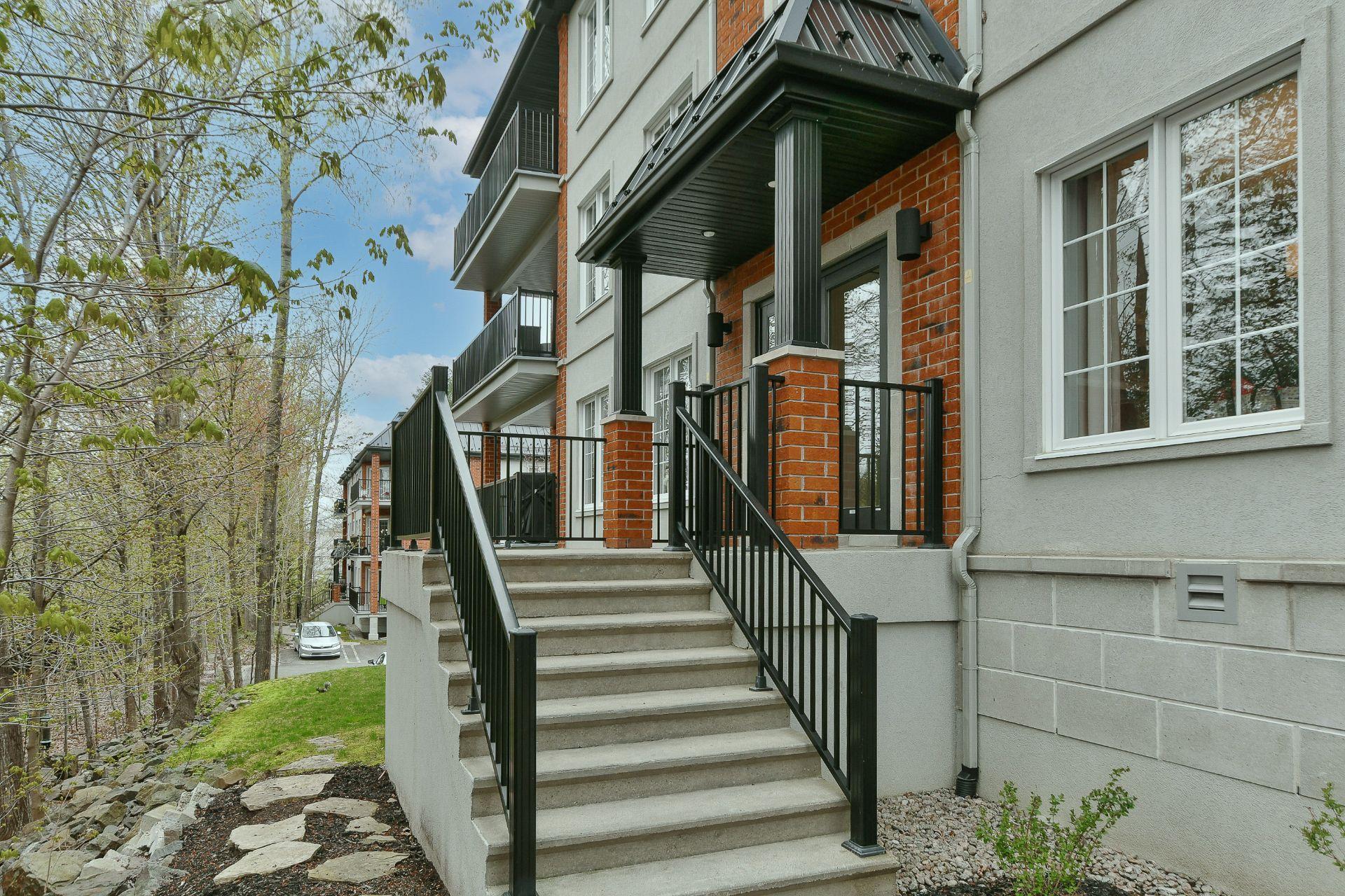 









260


Rue du Maçon

, 202,
Saint-Jérôme,




QC
J7Y0H4

