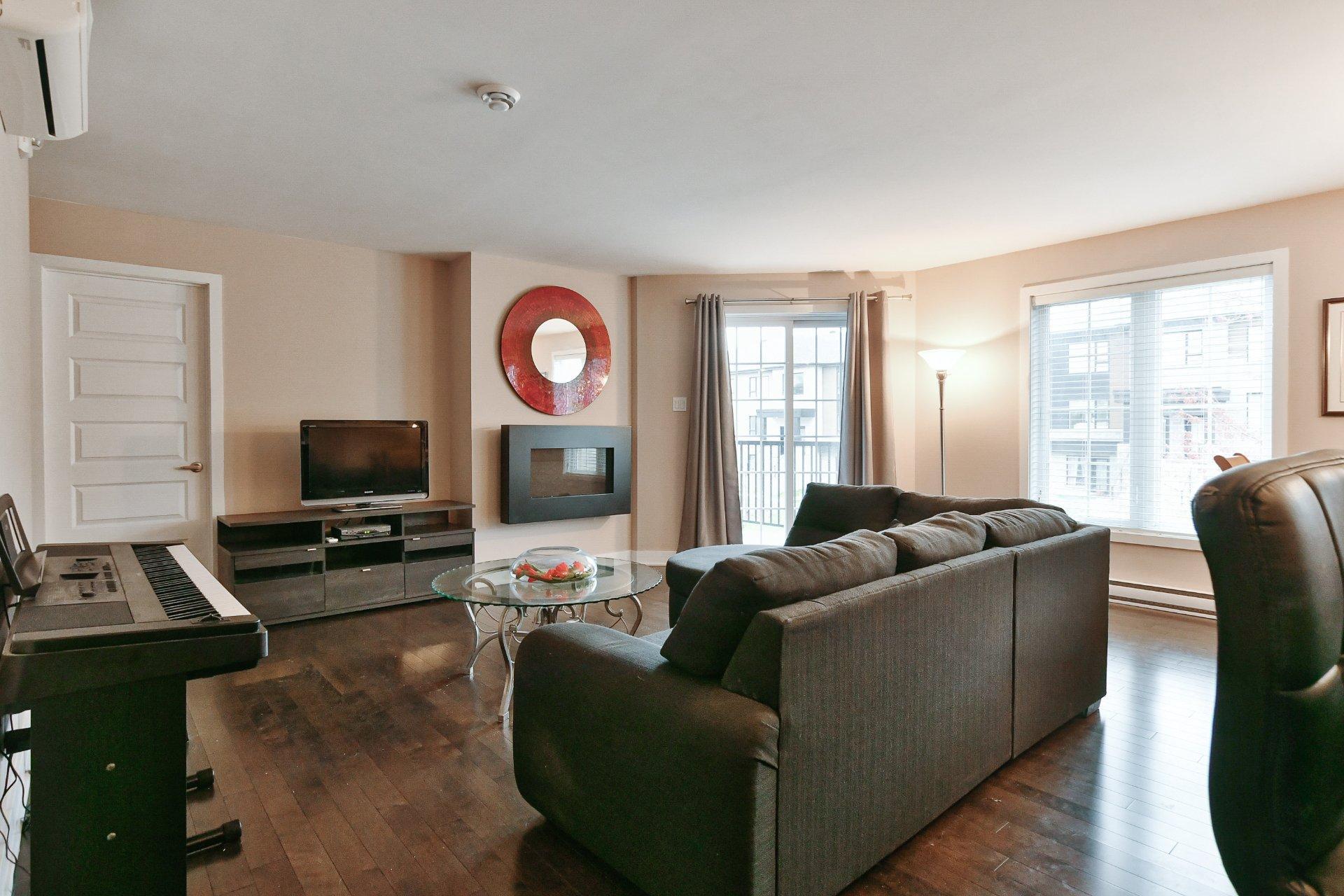 









260


Rue du Maçon

, 202,
Saint-Jérôme,




QC
J7Y0H4

