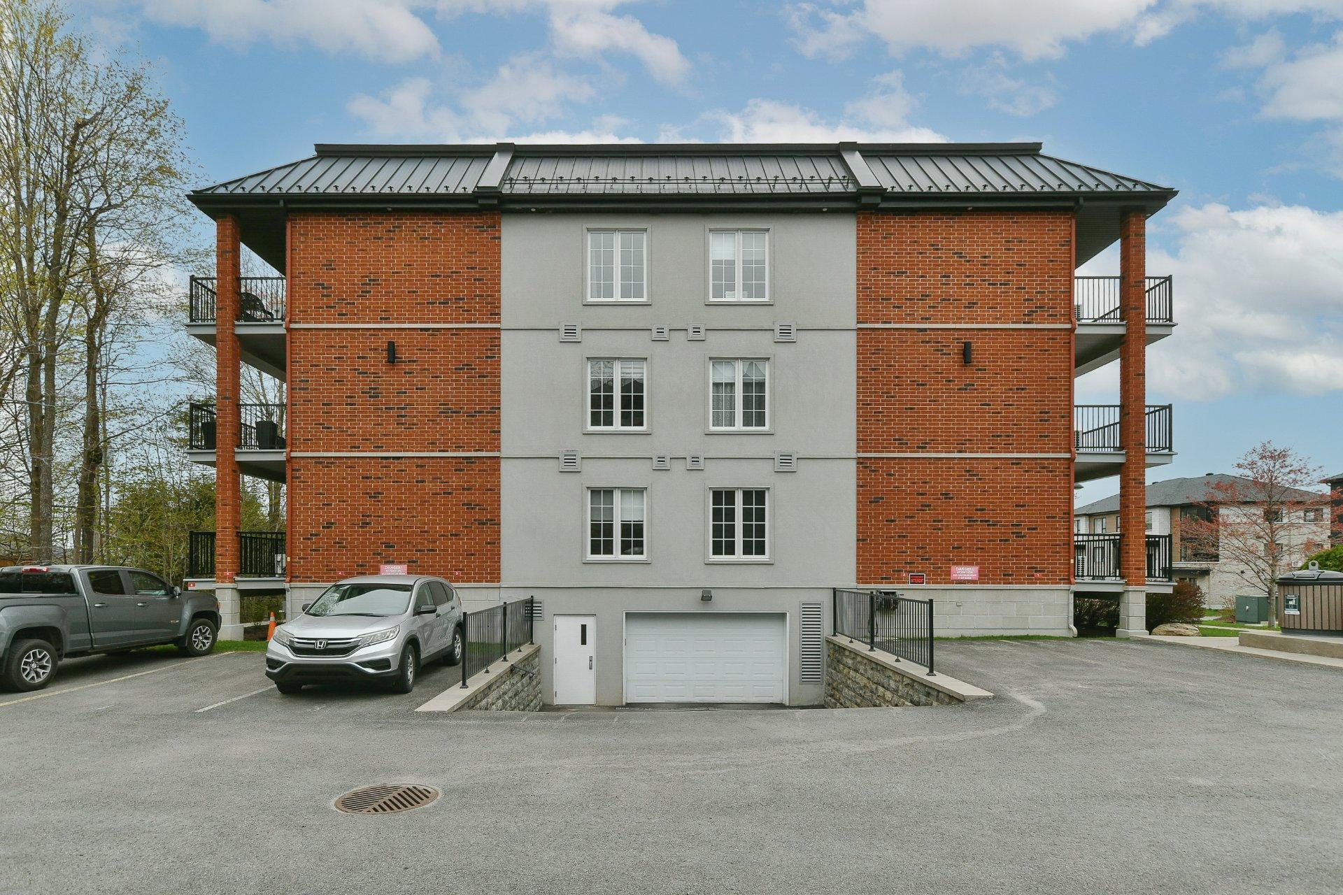 









260


Rue du Maçon

, 202,
Saint-Jérôme,




QC
J7Y0H4


