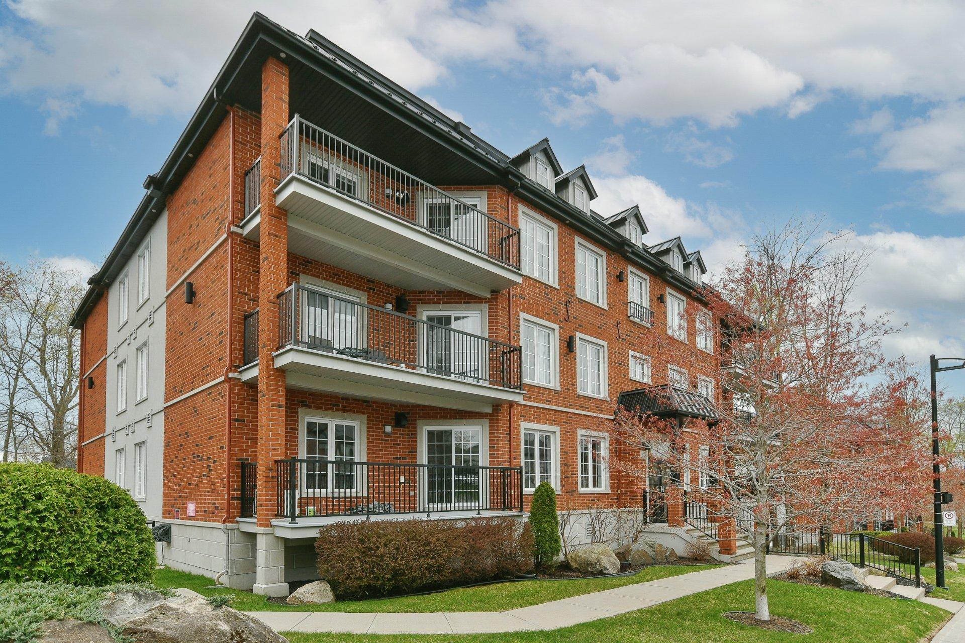 









260


Rue du Maçon

, 202,
Saint-Jérôme,




QC
J7Y0H4

