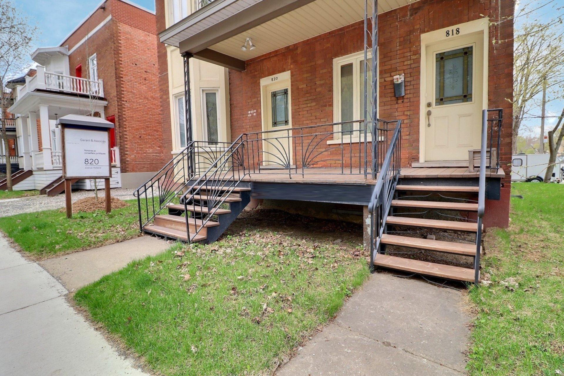 









818

 - 820


Av. Holland

,
Québec (La Cité-Limoilou),




QC
G1S3S3

