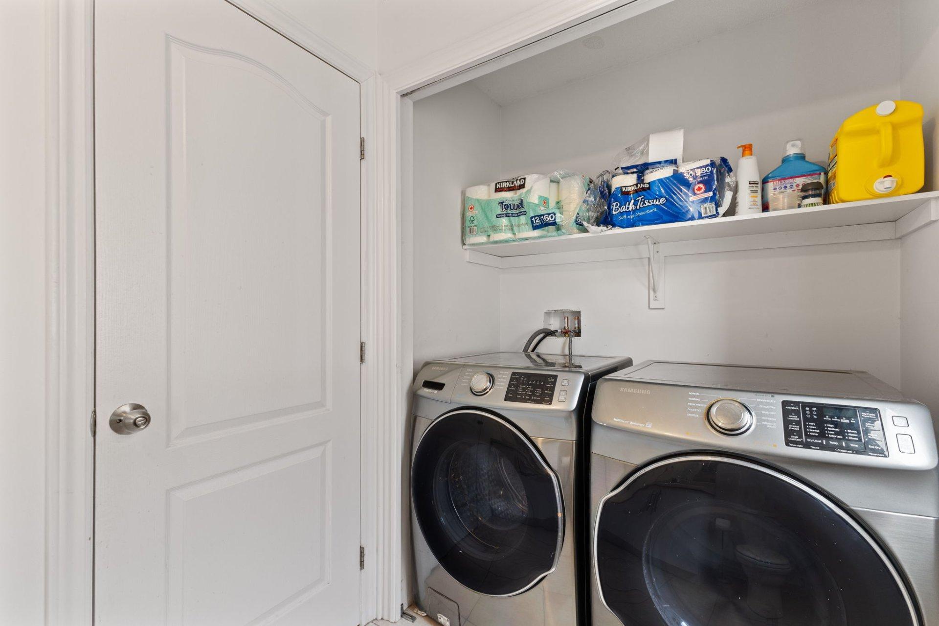 









570


Av. des Tilleuls

,
Gatineau (Aylmer),




QC
J9J2N6

