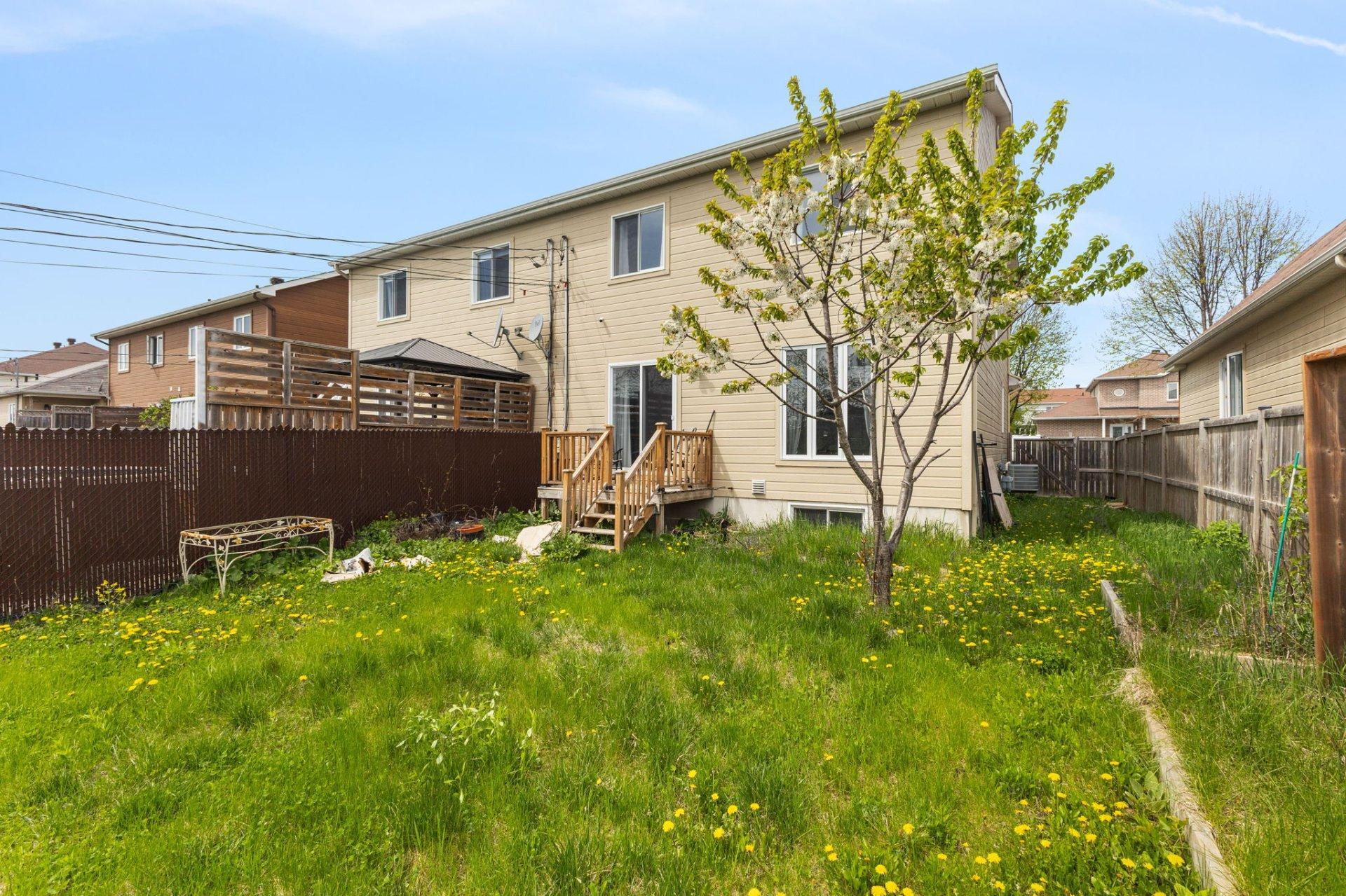 









570


Av. des Tilleuls

,
Gatineau (Aylmer),




QC
J9J2N6

