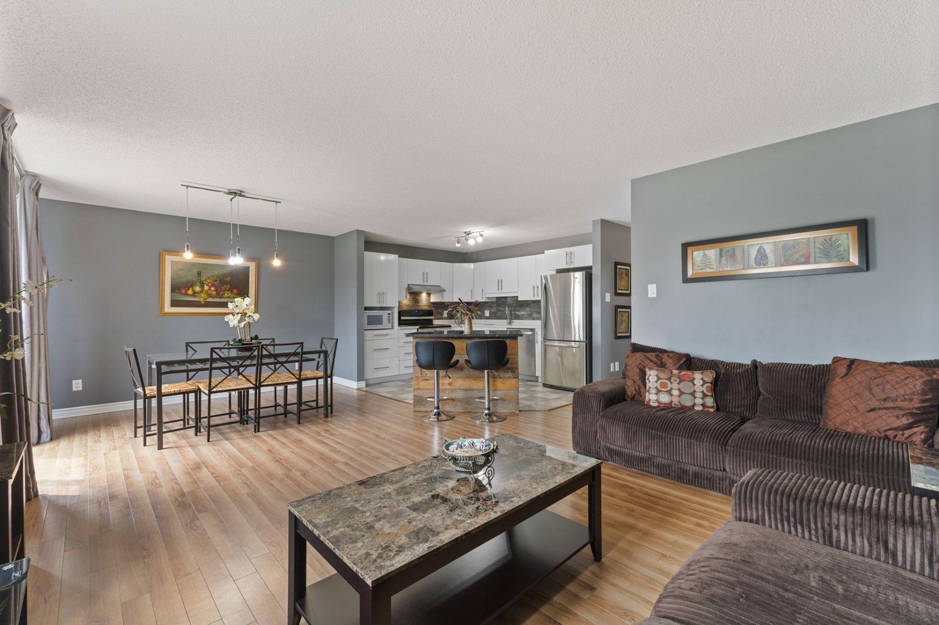 









570


Av. des Tilleuls

,
Gatineau (Aylmer),




QC
J9J2N6


