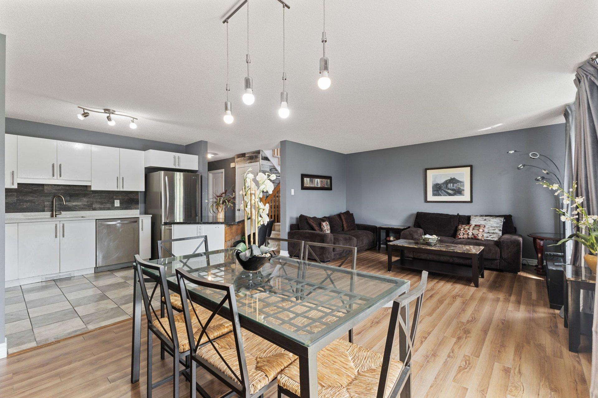 









570


Av. des Tilleuls

,
Gatineau (Aylmer),




QC
J9J2N6

