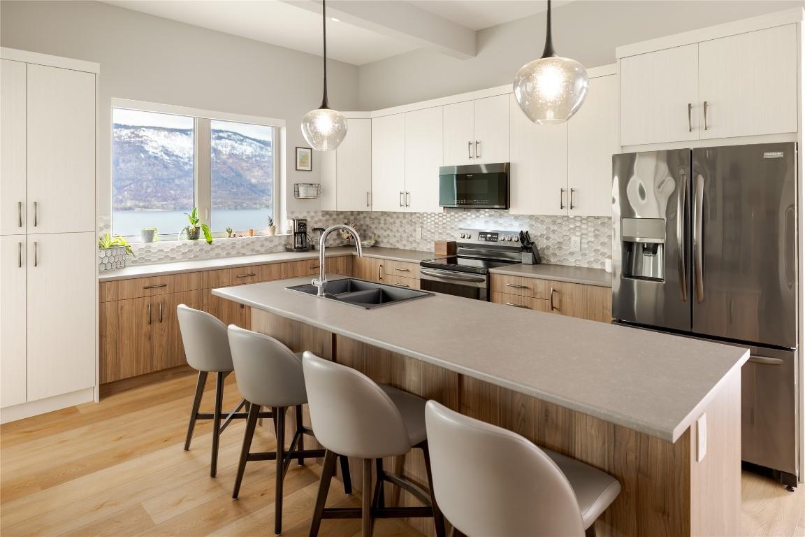 









3610


Boxwood

Road,
Kelowna,




BC
V1V 3G2

