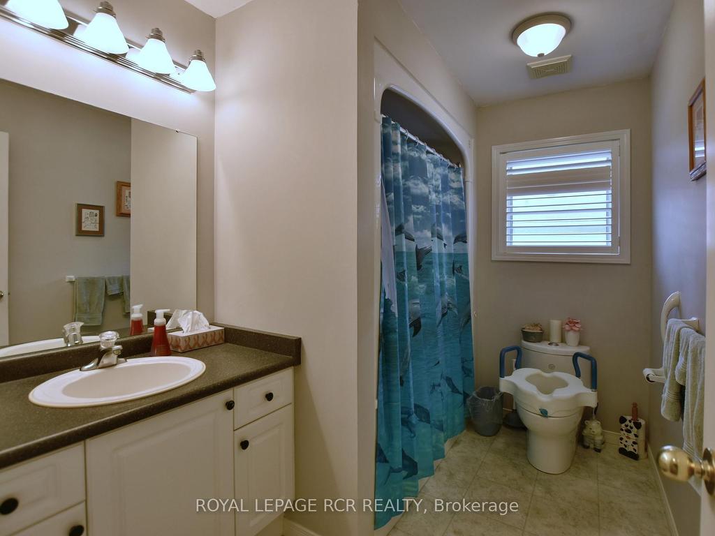 









9


Indiana

Avenue,
Wasaga Beach,




ON
L0L 2P0

