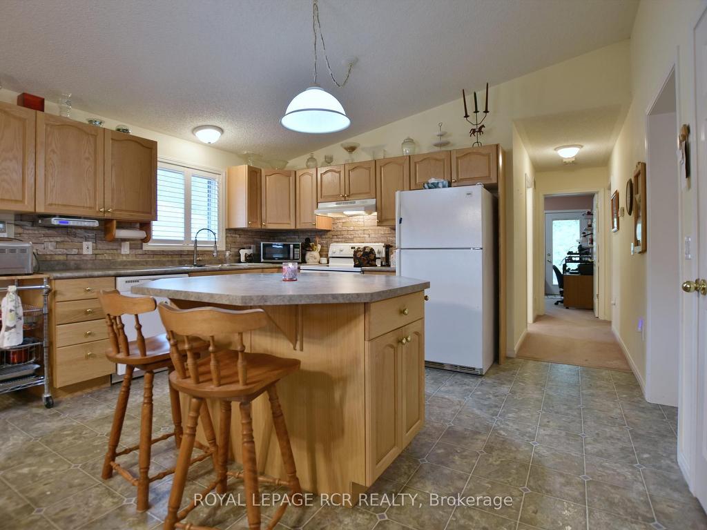 









9


Indiana

Avenue,
Wasaga Beach,




ON
L0L 2P0

