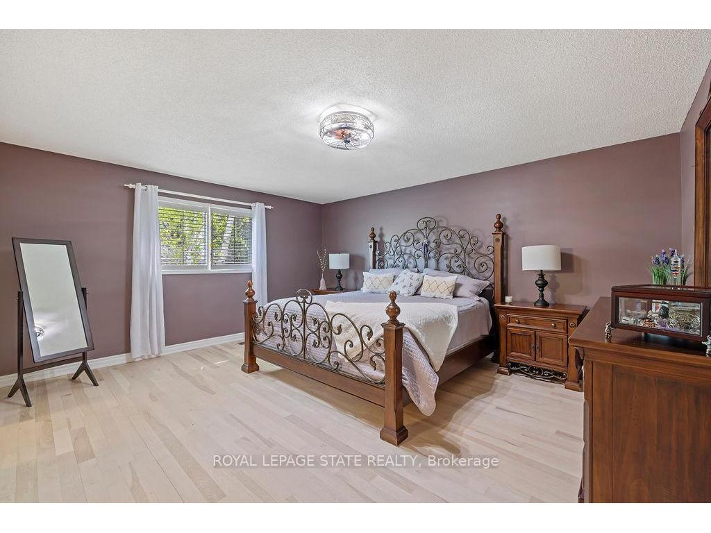 









16


Linington

Trail,
Hamilton,




ON
L9H 7A3

