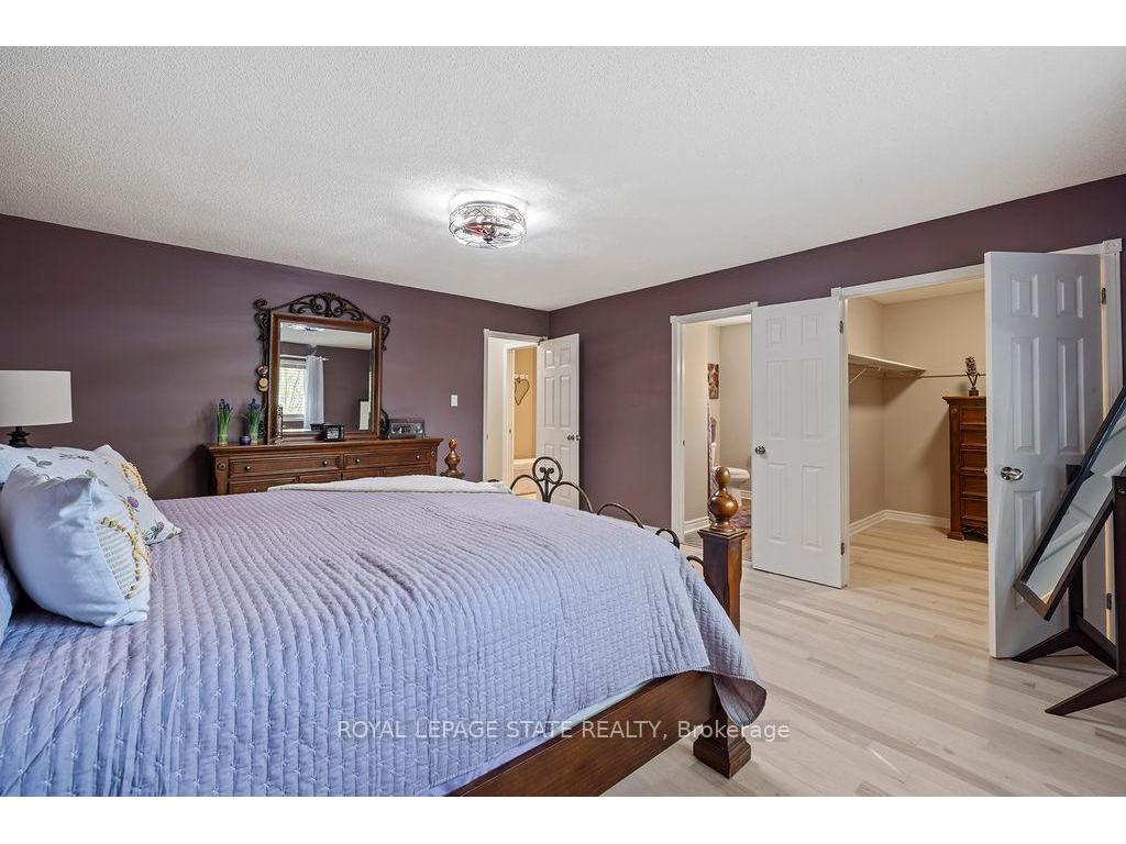 









16


Linington

Trail,
Hamilton,




ON
L9H 7A3

