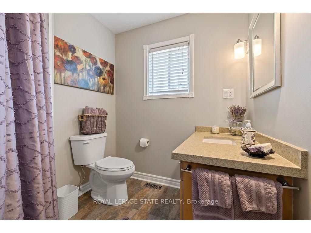 









16


Linington

Trail,
Hamilton,




ON
L9H 7A3

