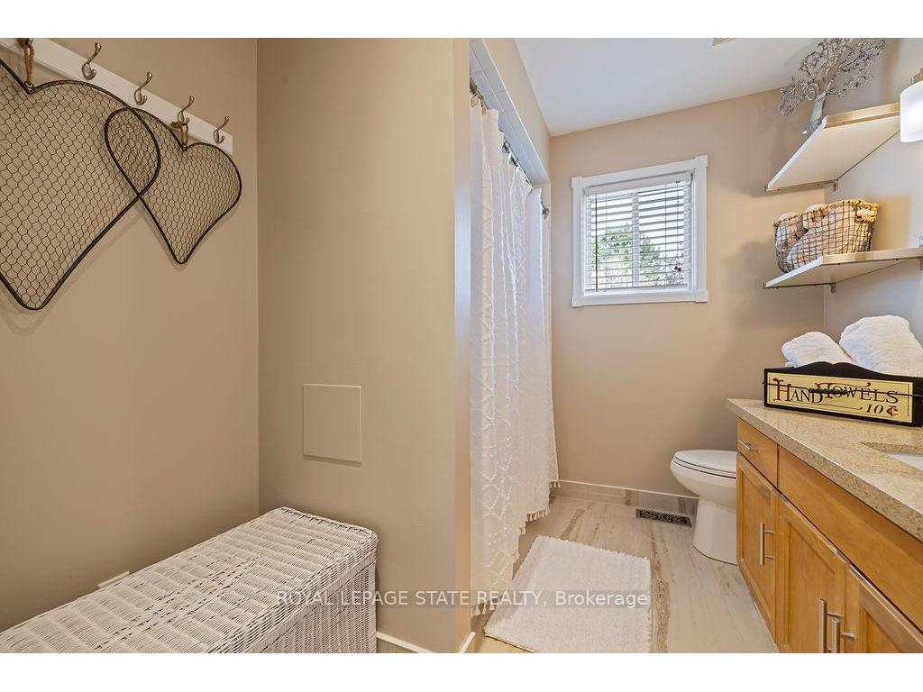 









16


Linington

Trail,
Hamilton,




ON
L9H 7A3

