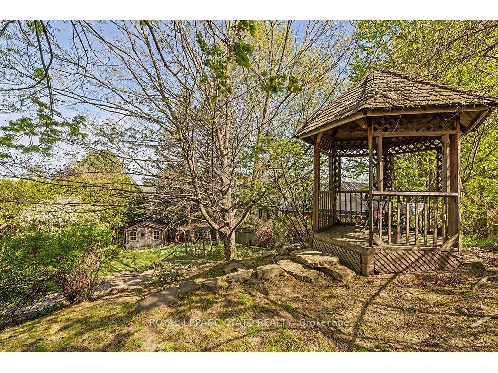 









16


Linington

Trail,
Hamilton,




ON
L9H 7A3

