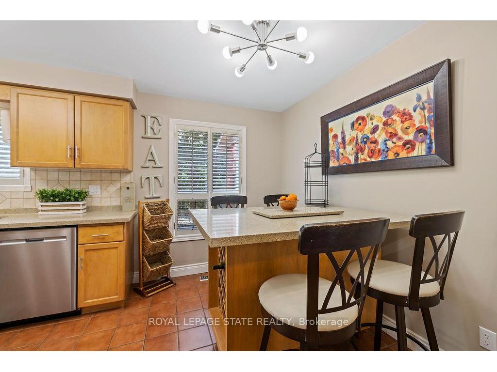 









16


Linington

Trail,
Hamilton,




ON
L9H 7A3

