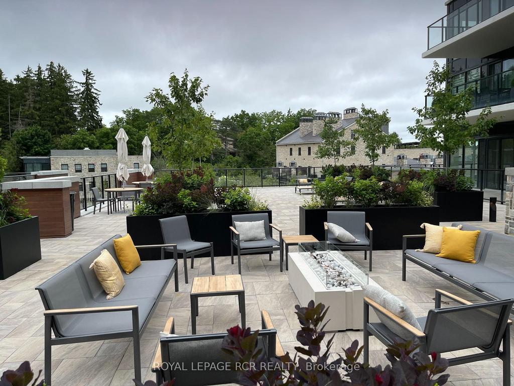 









6523


Wellington Rd 7

Road,
Centre Wellington,




ON
N0B 1S0

