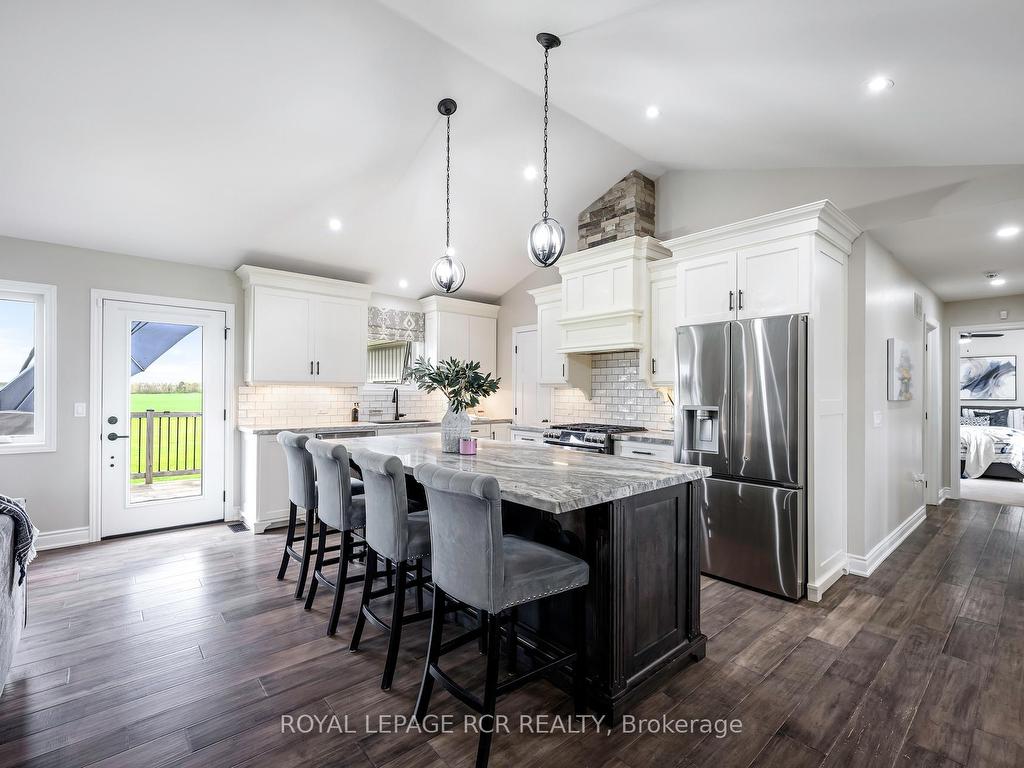 









485201


30th

Side Road,
Amaranth,




ON
L9V 1N7


