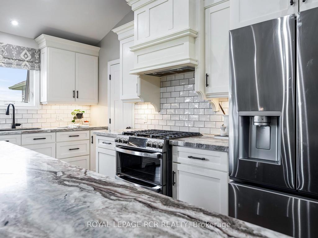









485201


30th

Side Road,
Amaranth,




ON
L9V 1N7

