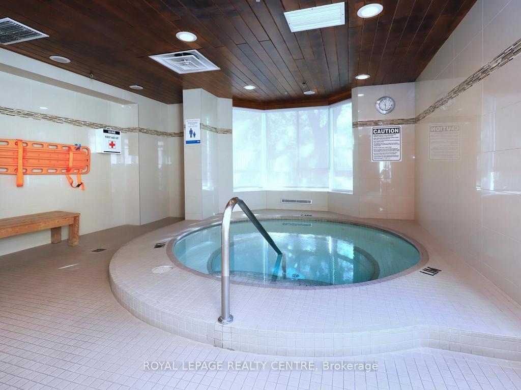 









1001


Cedarglen

Gate, 502,
Mississauga,




ON
L5C 4R2

