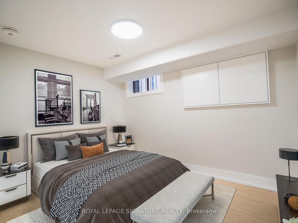 









393


Milverton

Boulevard, Lower,
Toronto,




ON
M4J 1W1


