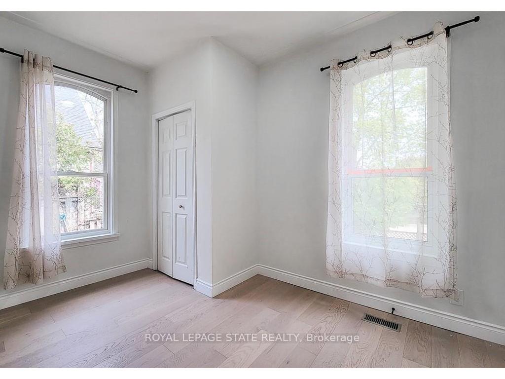 









115


Main

Street West, Main,
Grimsby,




ON
L3M 1R5

