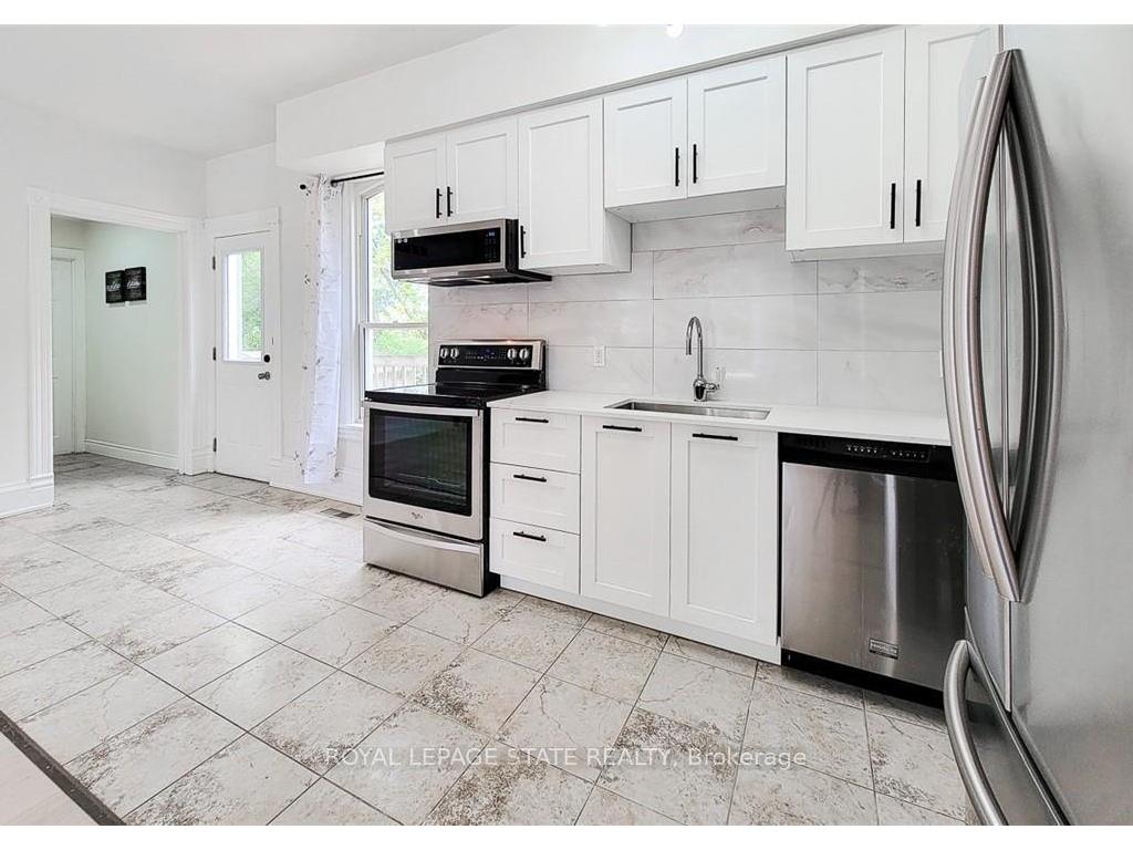 









115


Main

Street West, Main,
Grimsby,




ON
L3M 1R5

