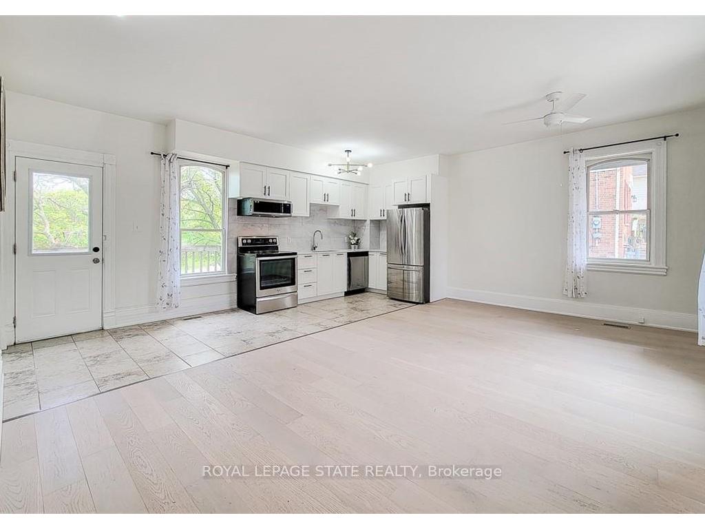 









115


Main

Street West, Main,
Grimsby,




ON
L3M 1R5

