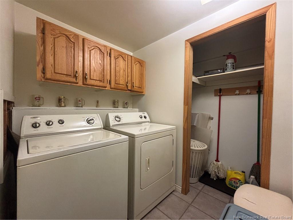 









784


St Pierre

,
Beresford,




NB
E8K 1S1

